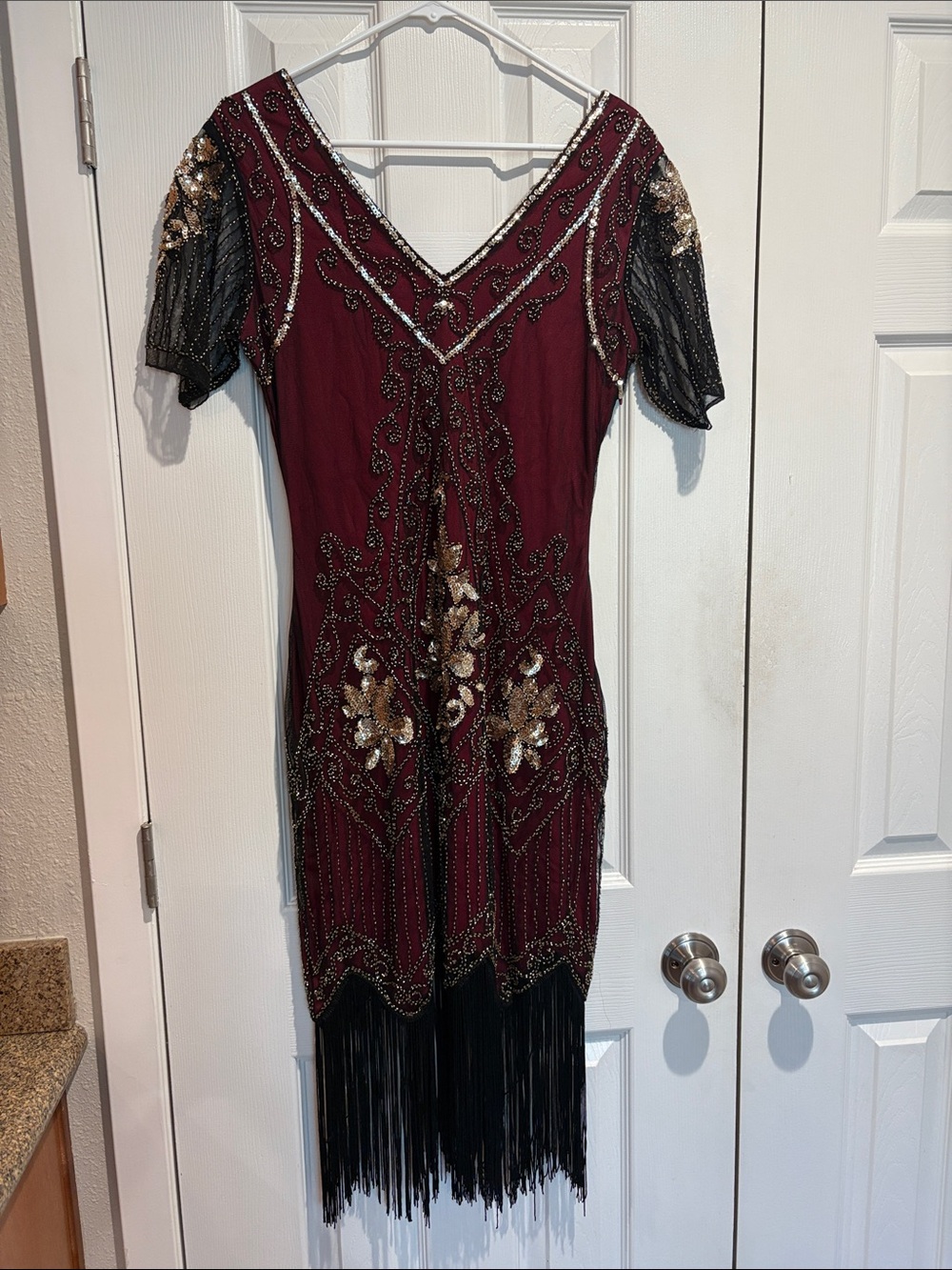 BabeYond Red Black & Gold Sequined Gatsby Flapper Dress - M